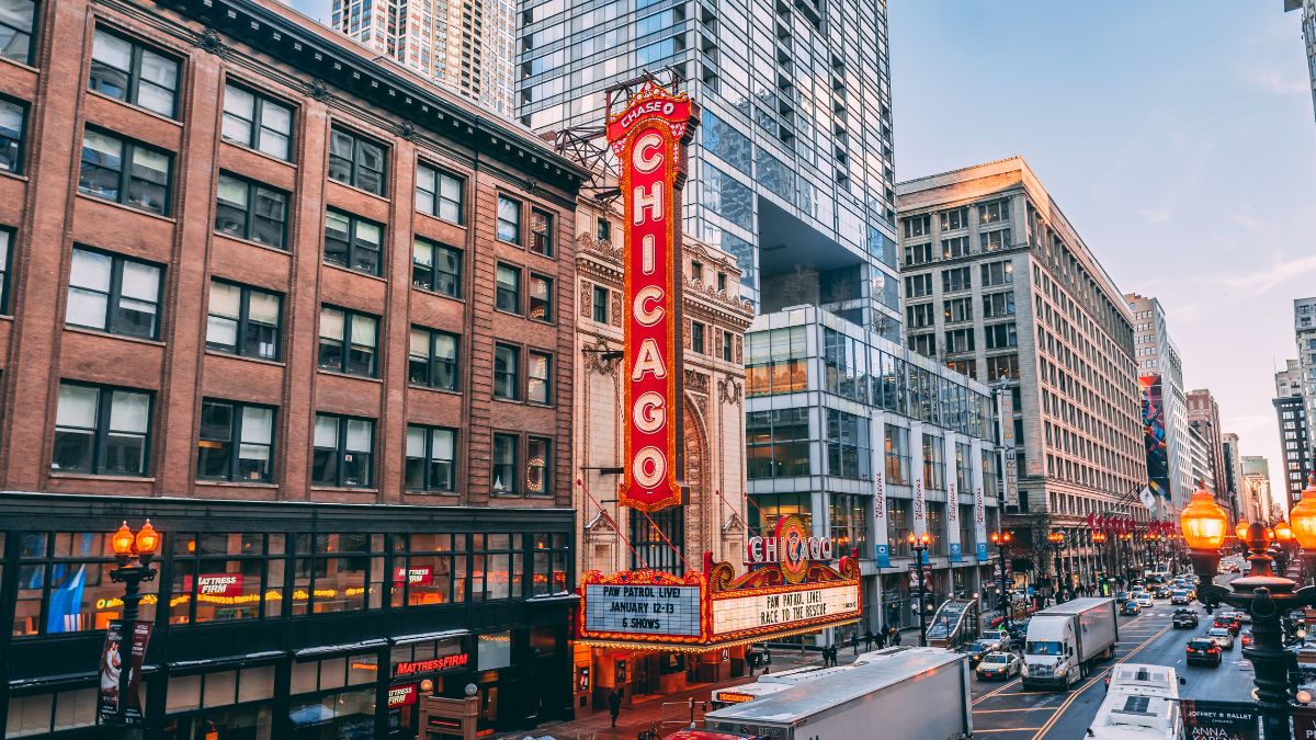 Famous Places in Chicago – Explore Iconic Landmarks